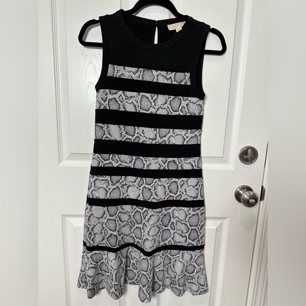Michael Kors Snake Skin Print with black stripes, size XS